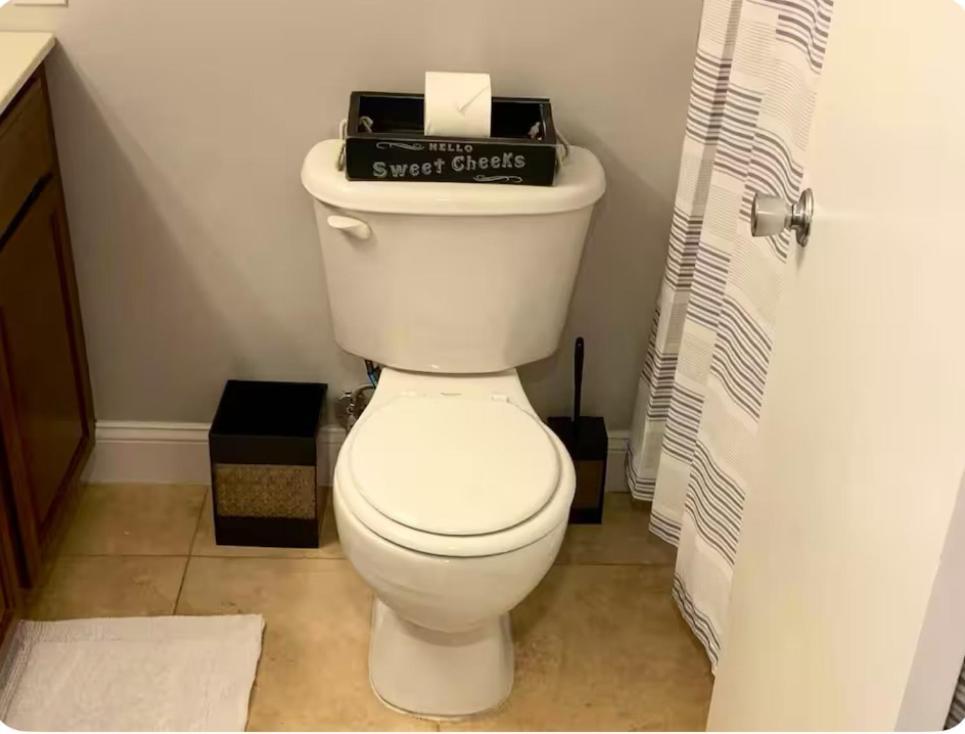 Condo Close To Stadium And Free Parking Knoxville Bagian luar foto